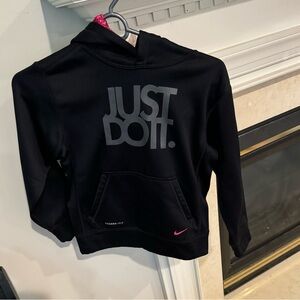 Nike Thermafit girls pullover hoodie, black, small